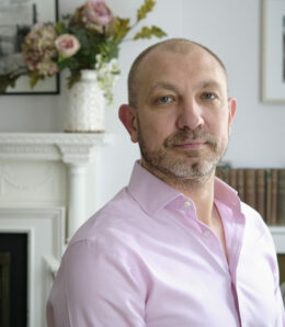 Headshot of consultant psychiatrist, Dr Bradley Hillier