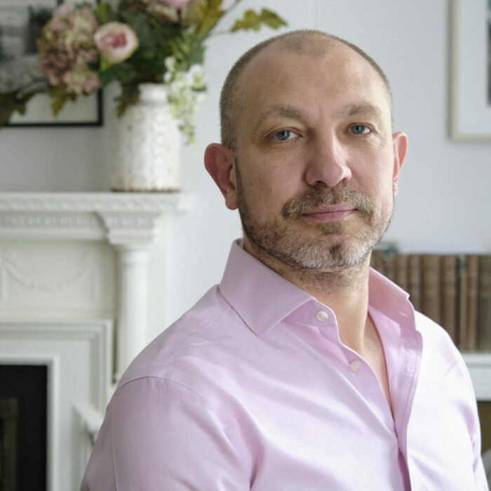 Headshot of consultant psychiatrist, Dr Bradley Hillier