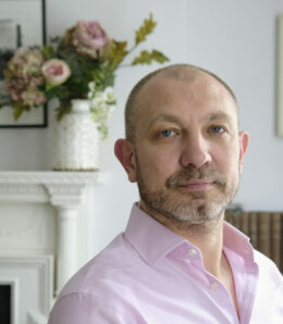 Headshot of consultant psychiatrist, Dr Bradley Hillier